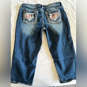 Vigoss Heritage mid-rise capri jeans